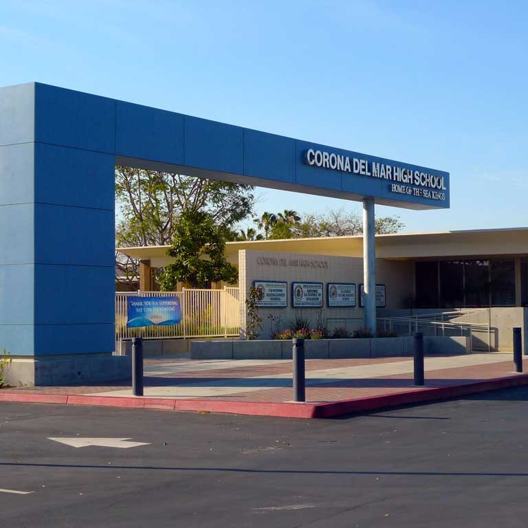 Corona del Mar High School